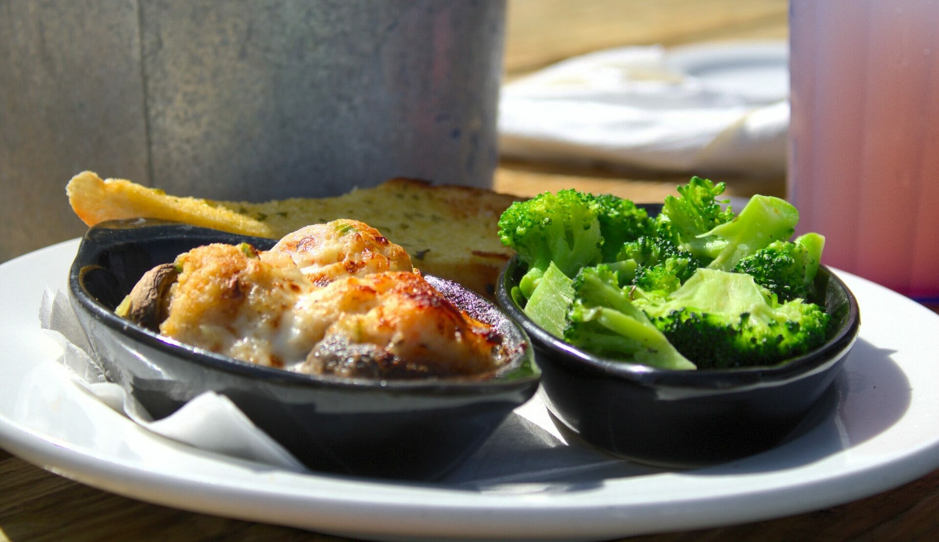 mushroom crab with broccoli